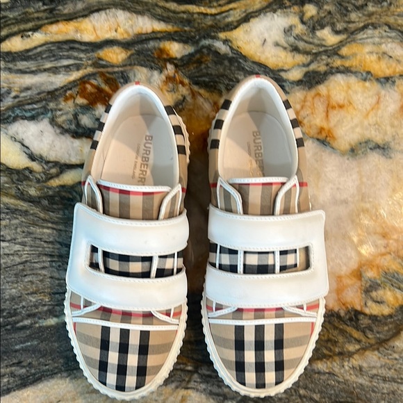Burberry White and Tan Sneakers with Classic Plaid Design